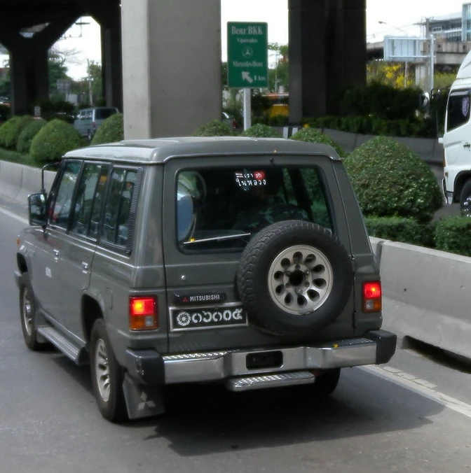 泰王国皇家陆军曾经装备的解放CA141军用卡车 - 哔哩哔哩