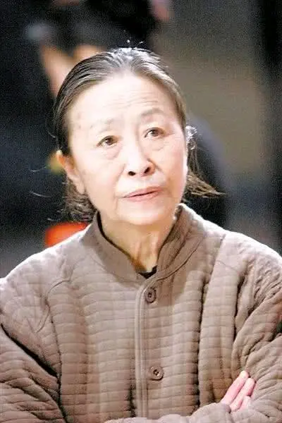 "丑娘"身败名裂,以前她到底做错了什么