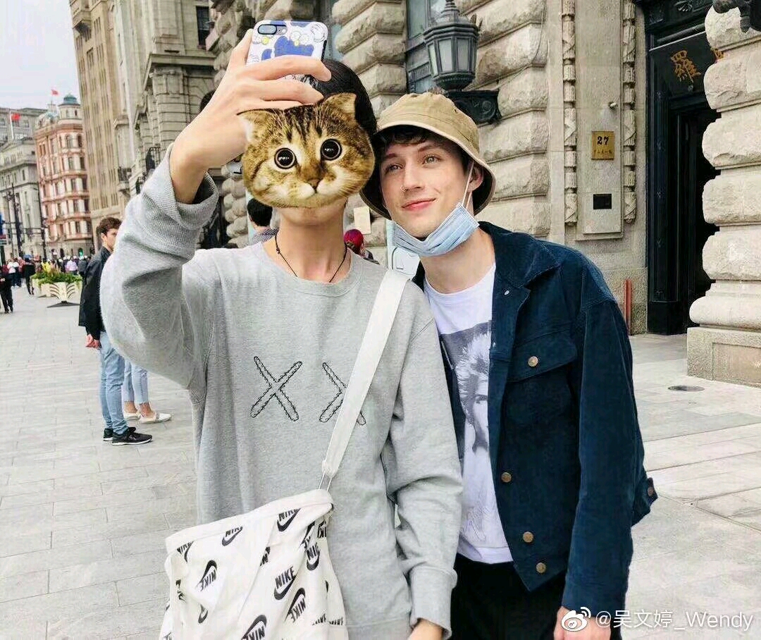 疯狂偶遇戳爷,上海人民de新年!