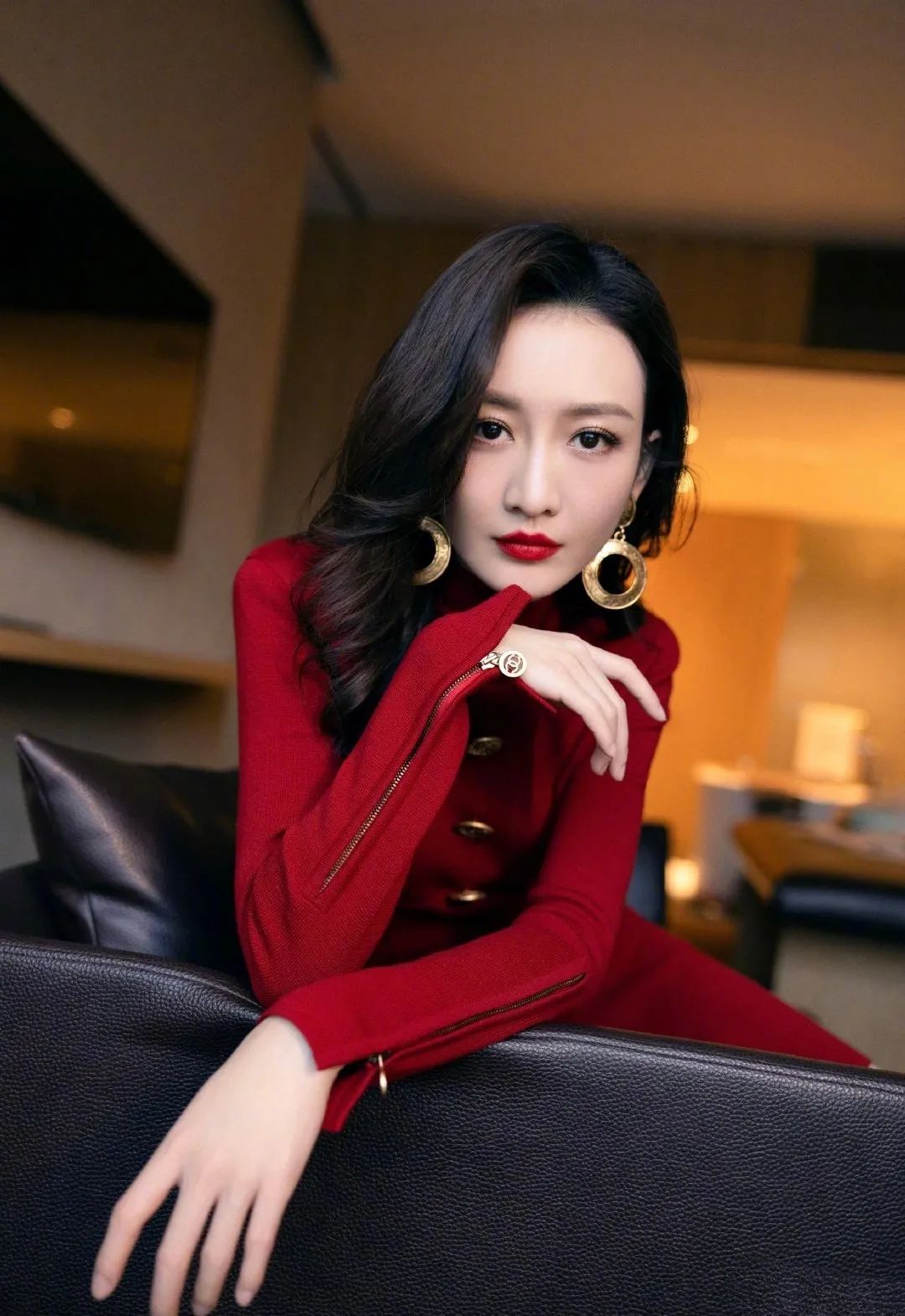 气质各不相同,或温婉,或干练,或优雅,或女强人