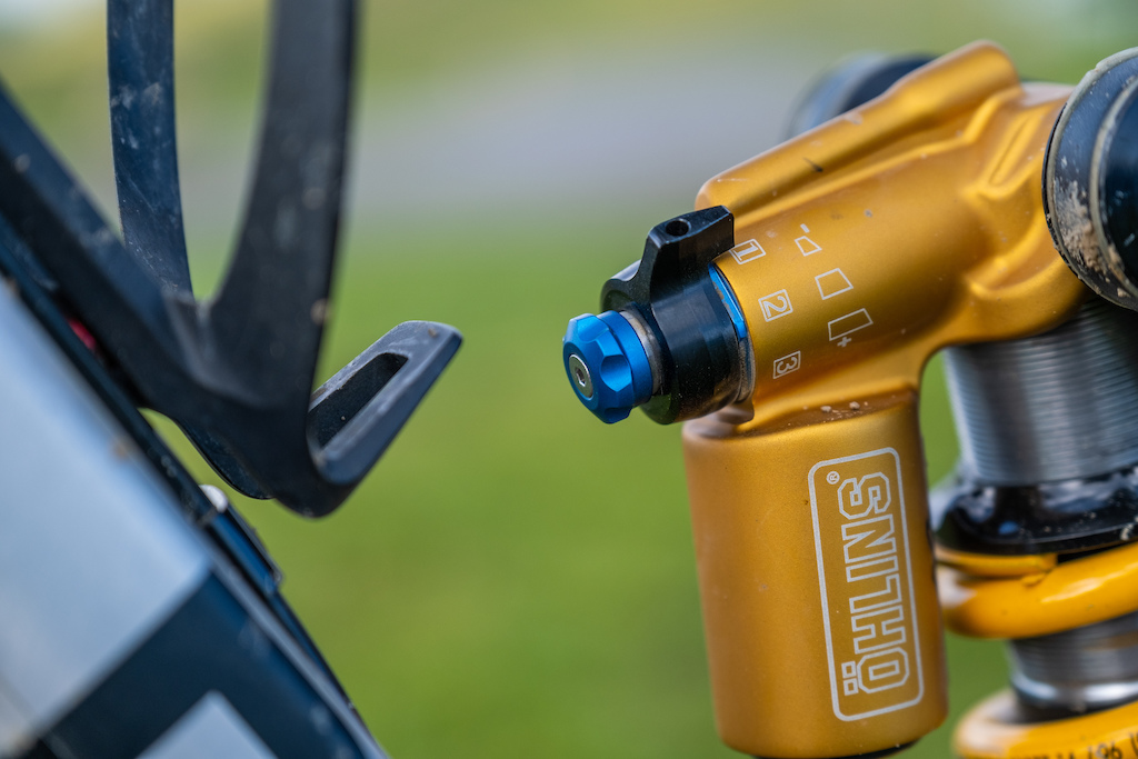 最新设计的ohlinsttx自行车后避震介绍评测对比关联fox后胆速降enduro