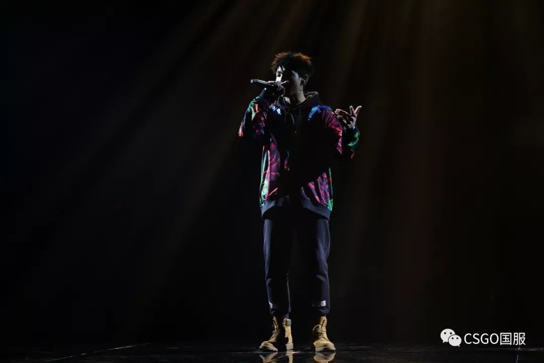 CSGO歌曲《Fight With Us》已加入网易云音乐