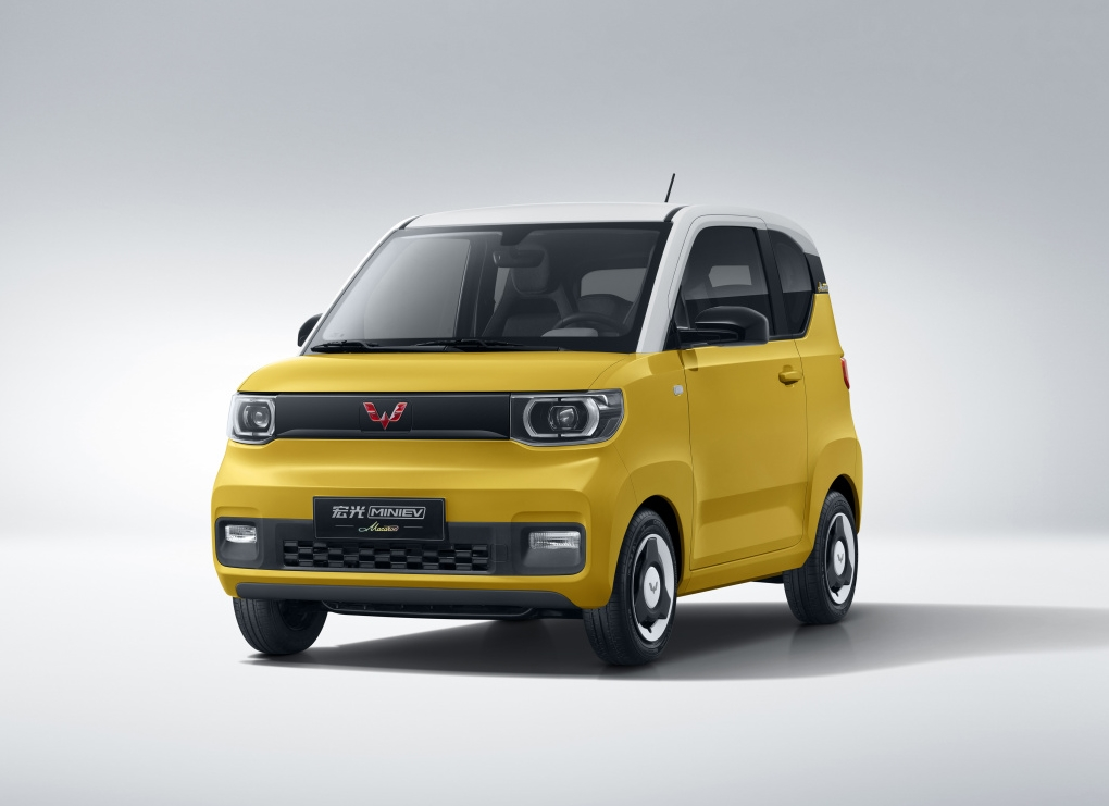 "人民的代步车"推出新款,又变漂亮的宏光mini,外观让人惊喜