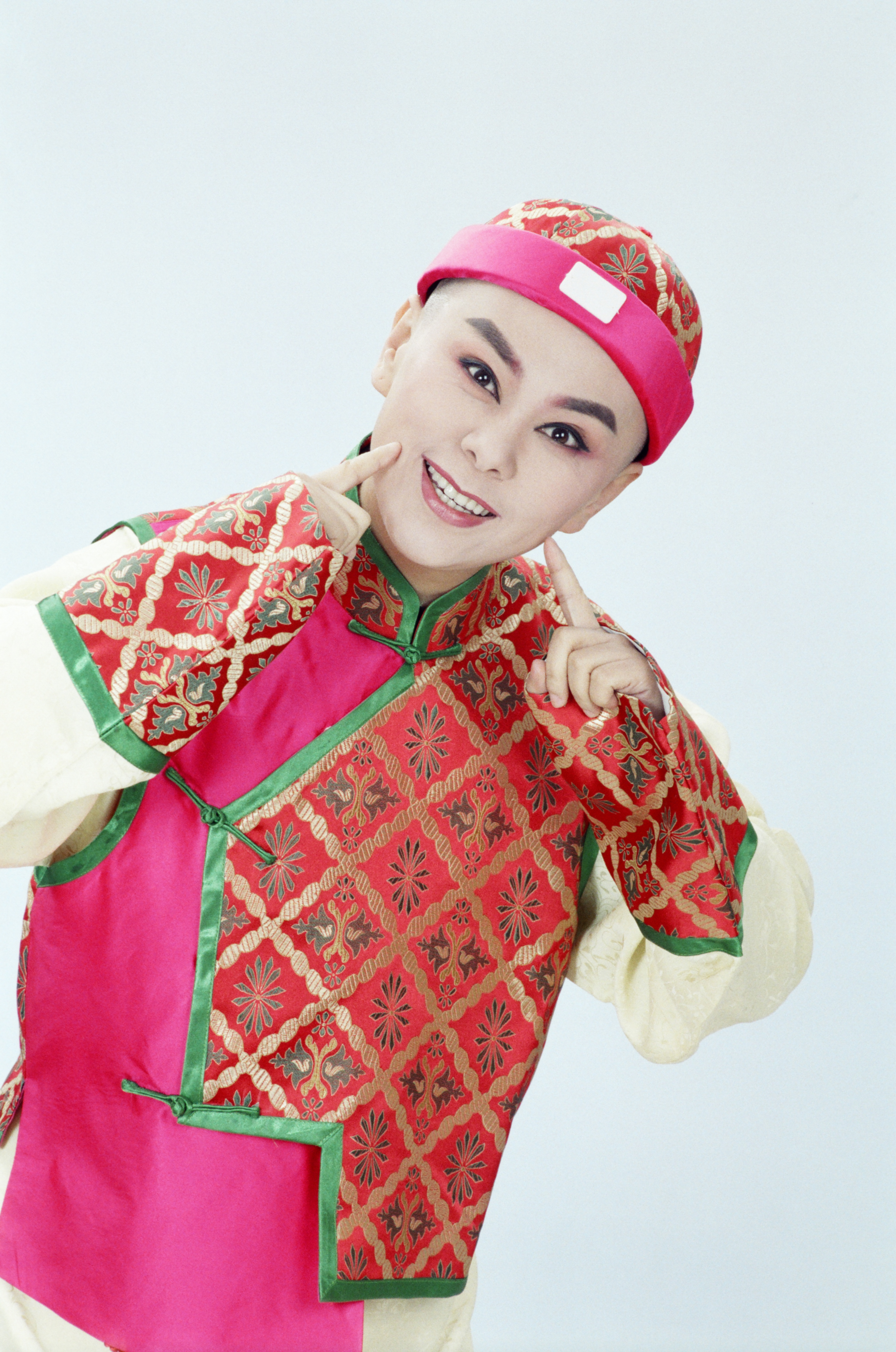 新编越剧《一缕麻》