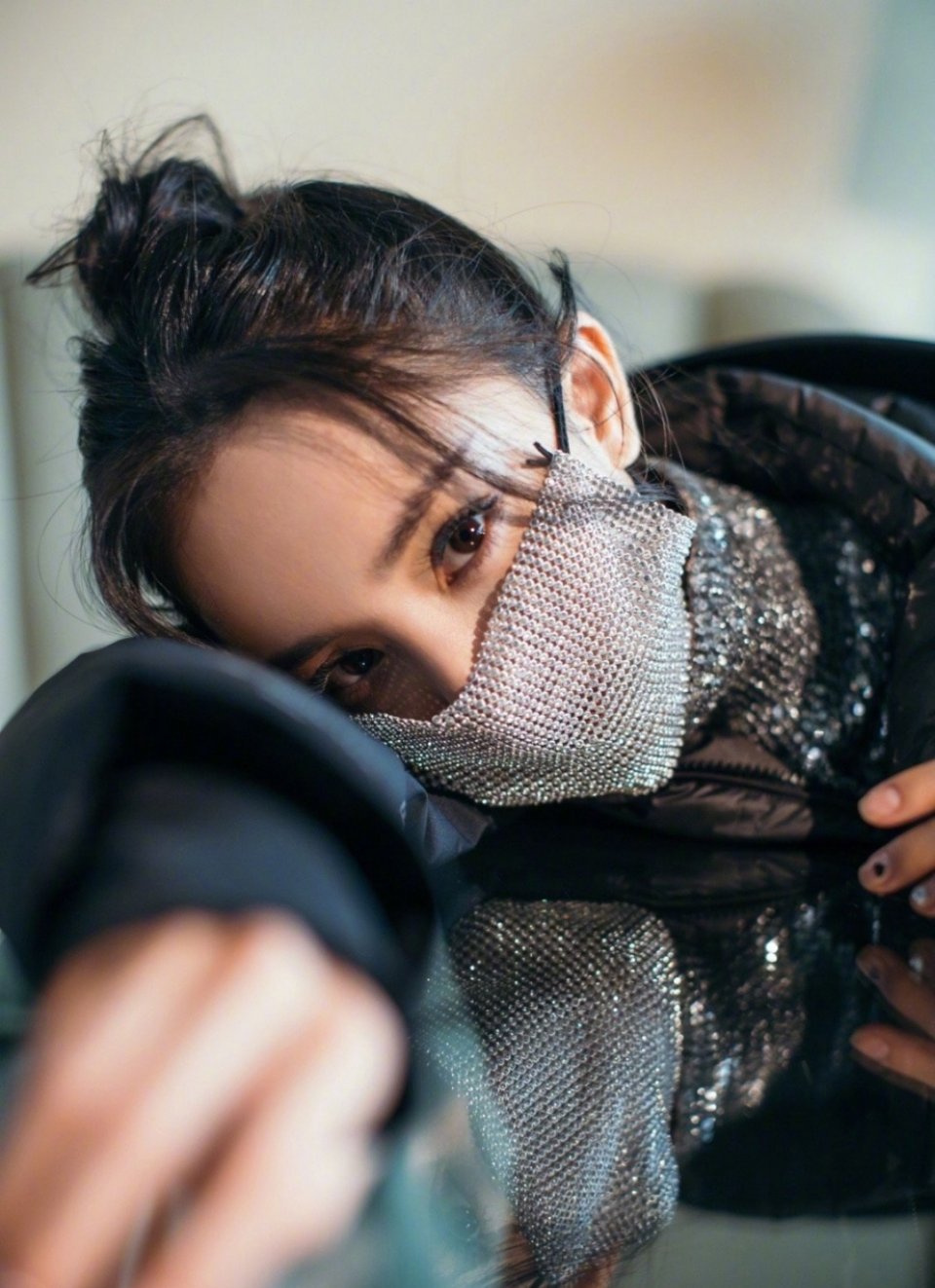 杨幂钻石口罩上热搜:异域风情的味道