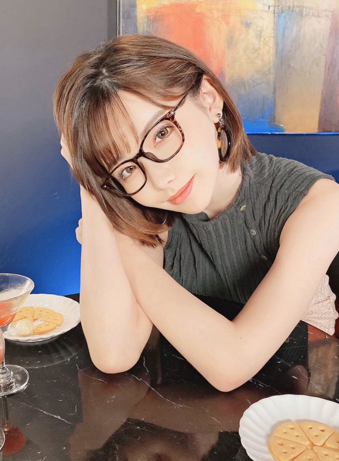 av女优生活照分享第二期深田咏美