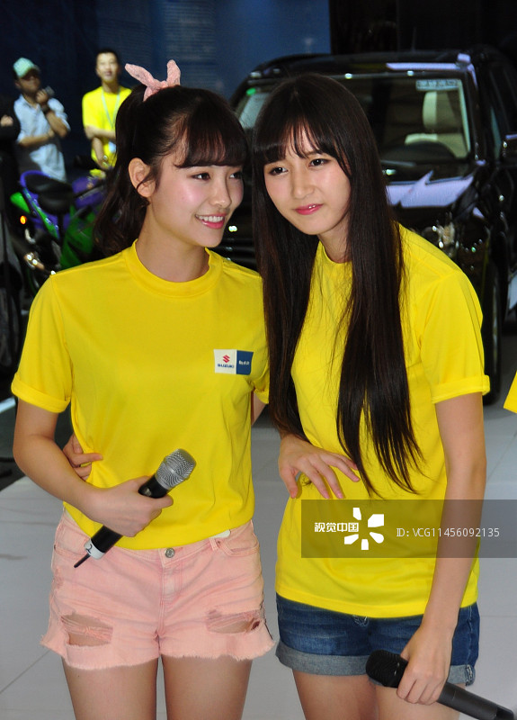 吴哲晗上海车展铃木展台表演20140816