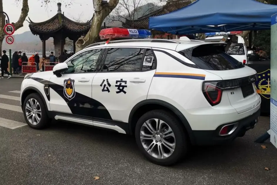 当公安用三菱3000gt 悍马h1做警车 犯罪分子还逃得掉 哔哩哔哩