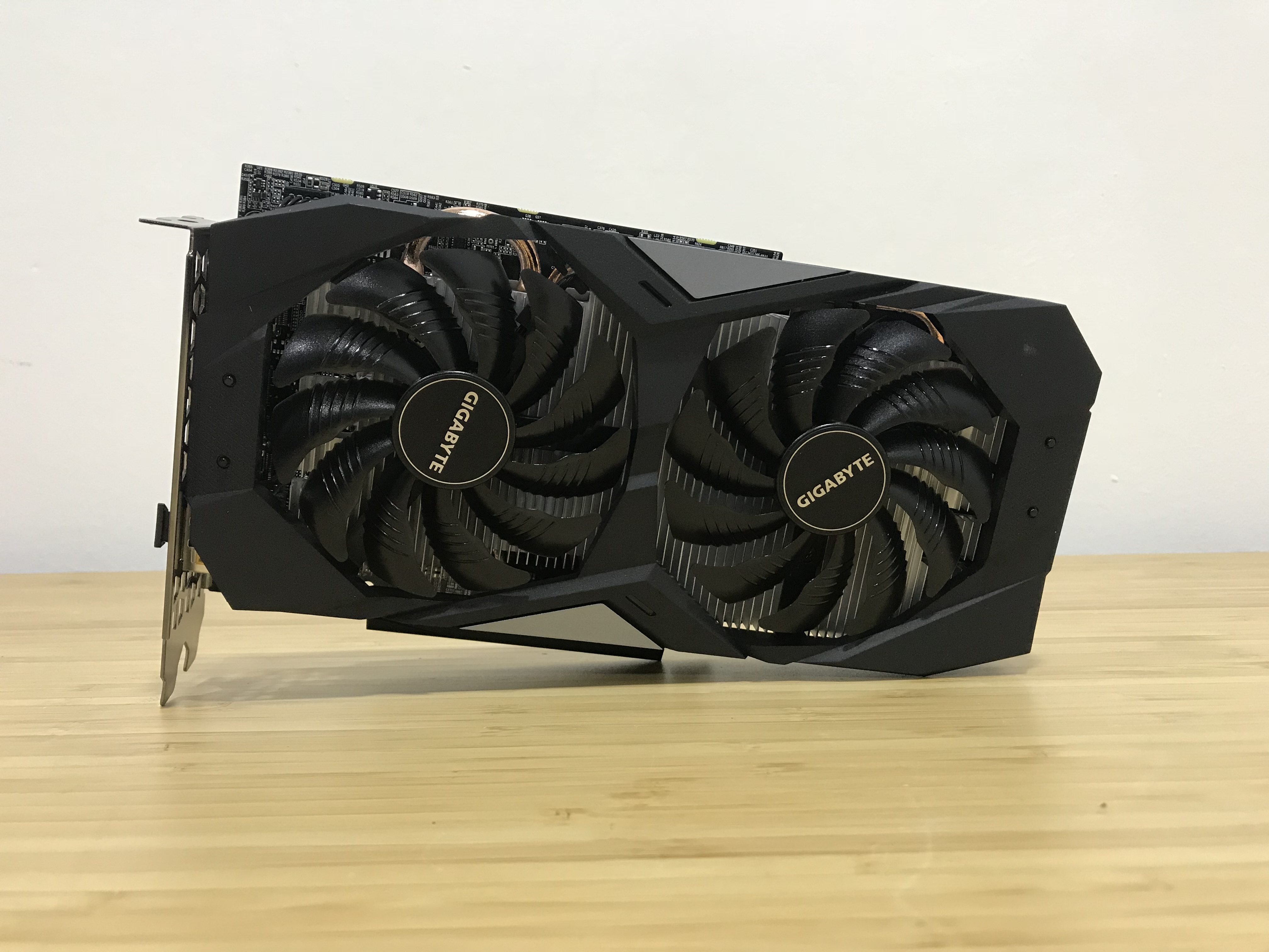 千呼万唤技嘉rtx2060oc6g显卡首发开箱