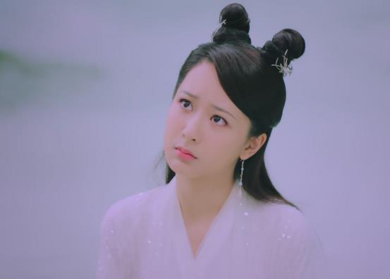 杨紫古装颜值超能打!《天乩》六个发型,第一似