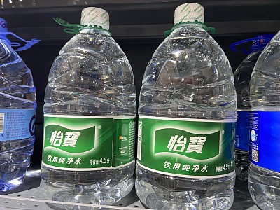 礦泉水,山泉水,純淨水,哪種水值得經常喝?差別很大,別選錯了