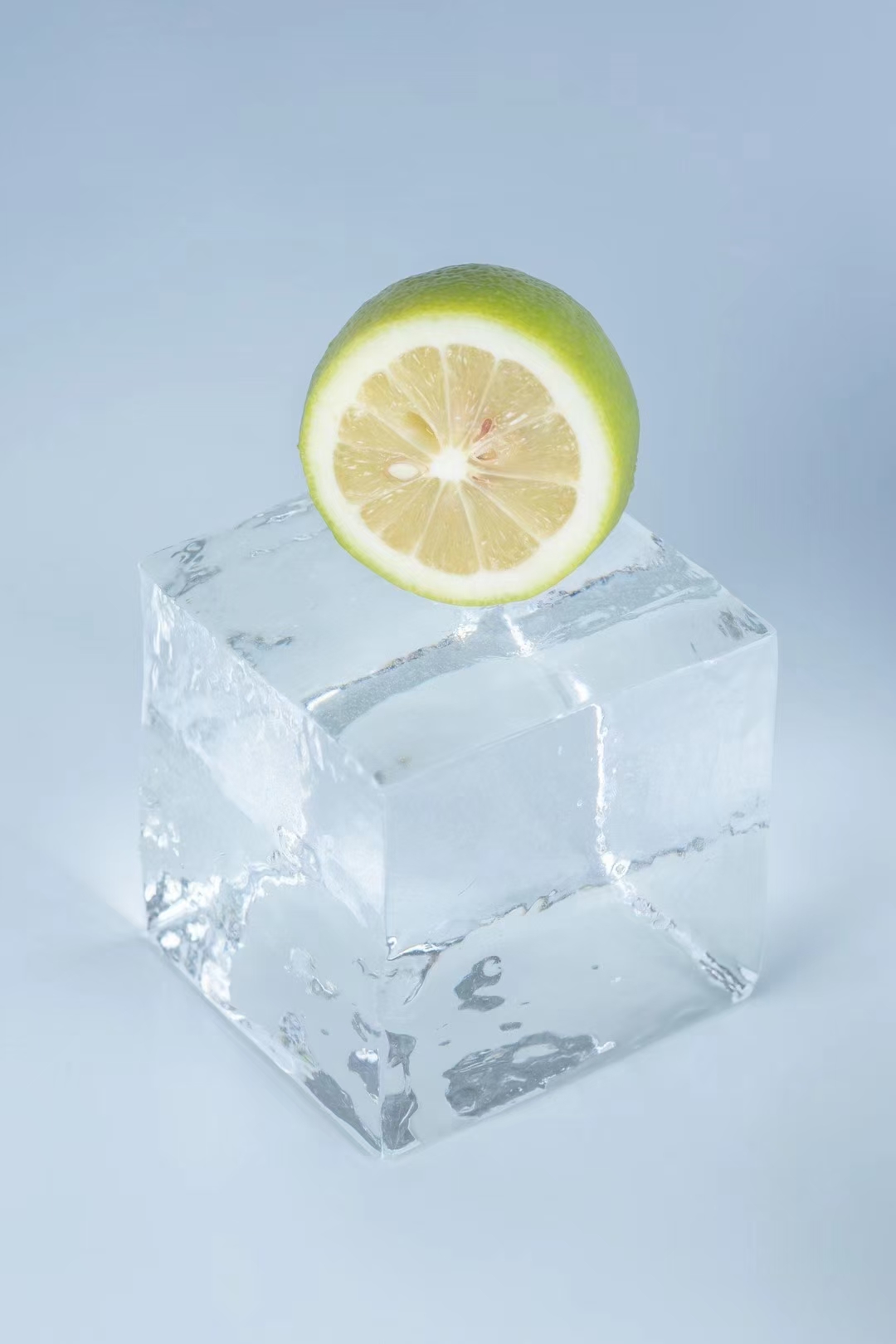 如何使用冰块降温 63699a0505a42be85a6739a47aff0b323546567824902665.jpg