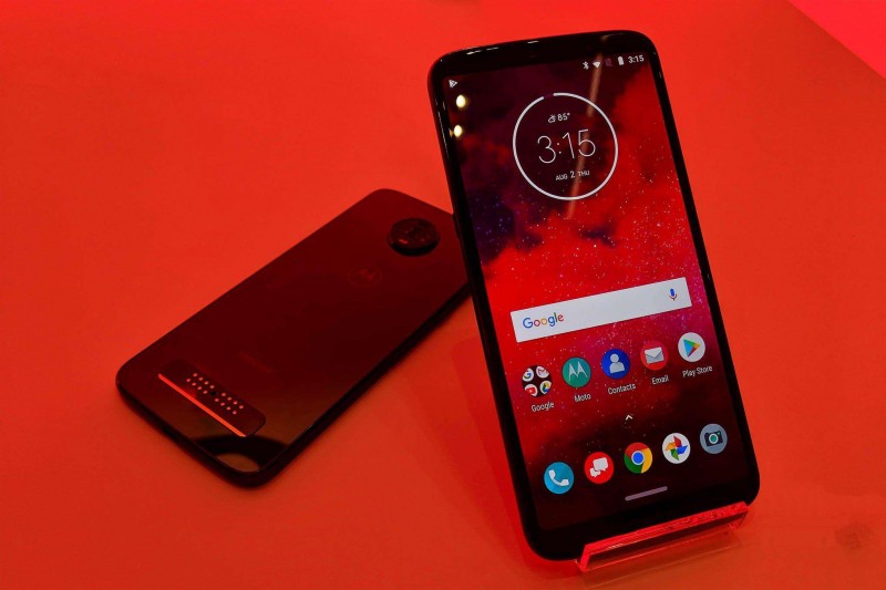 moto z3国行版来袭,"刀锋"超薄机身,但处理器不给力!