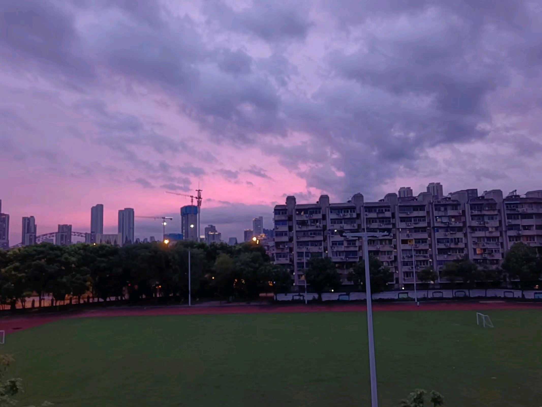 学校晚霞图片真实图片