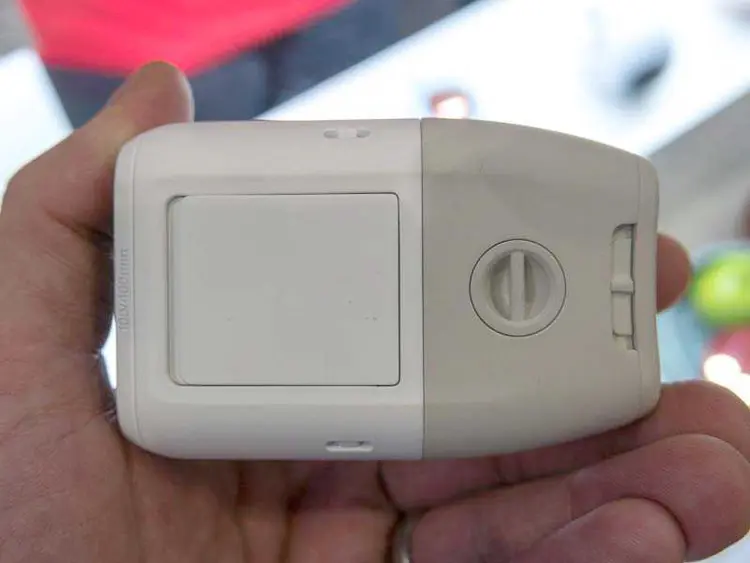 炒索尼的冷饭 佳能推出100 400mm手机外置镜头相机 哔哩哔哩