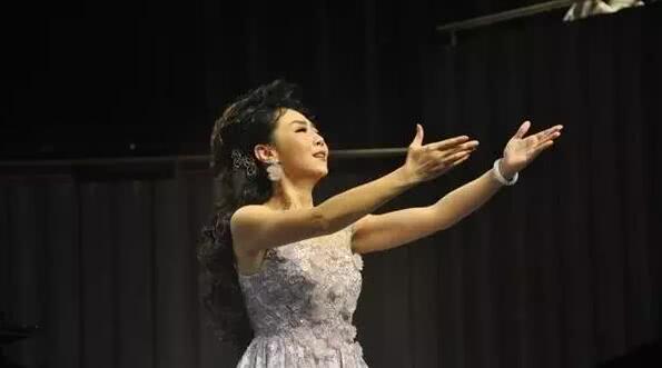 唱歌教学:教你如何在KTV唱歌不跑调?现在明白