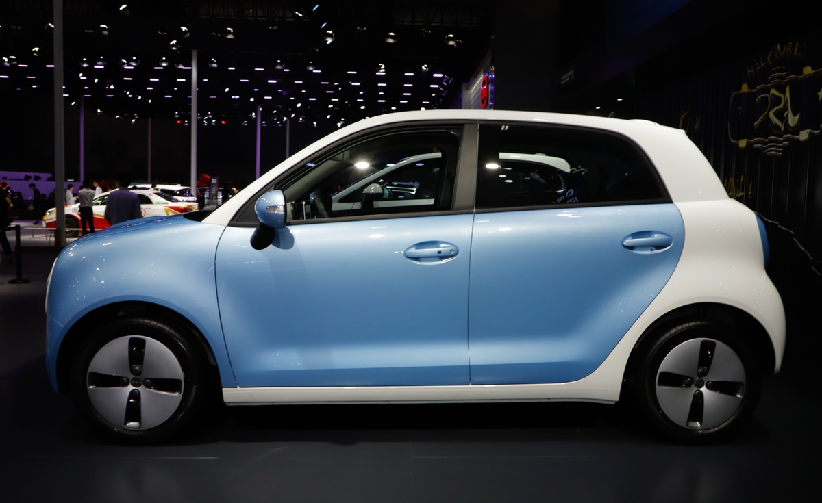 【谈车帮】圆眼萌系电动车欧拉r1