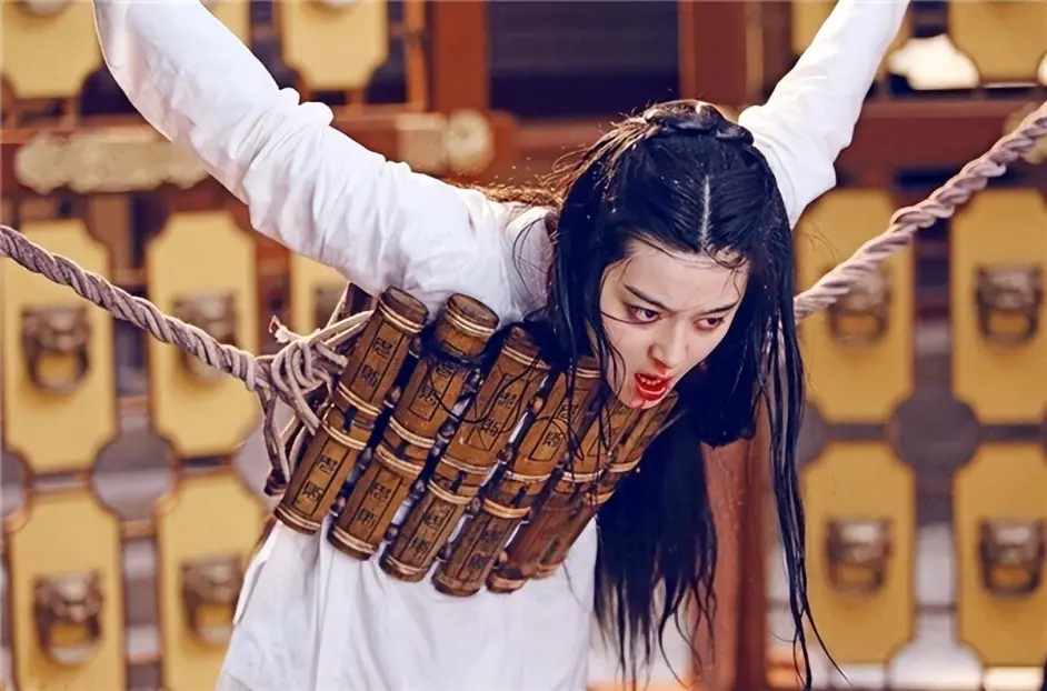 戚夫人被吕后做成人彘,汉朝的医疗水平并不高,为啥还能存活下来