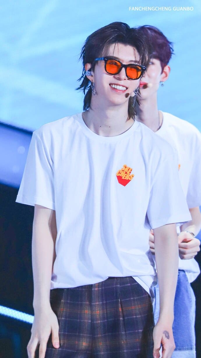 <范丞丞x你 不安分的福西西></p></a>