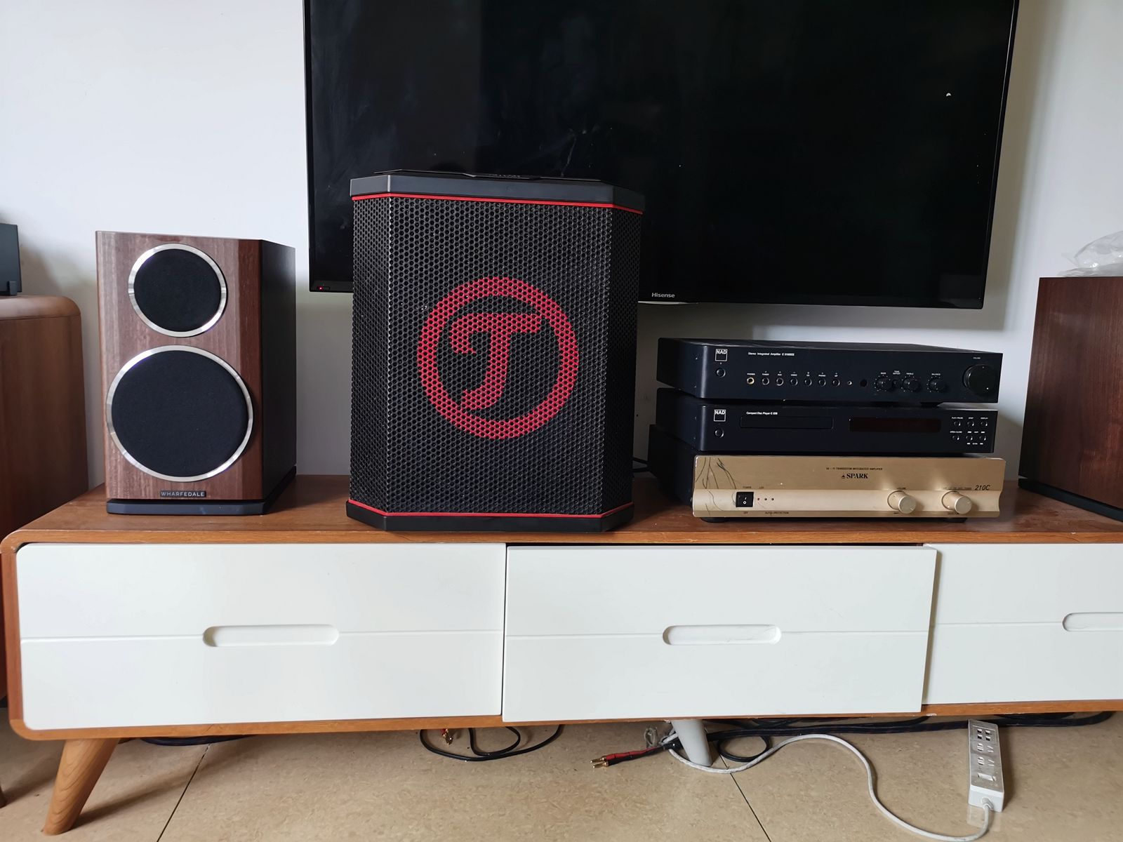 外媒眼中的蓝牙音箱野兽德国teufel黑立方户外音箱体验