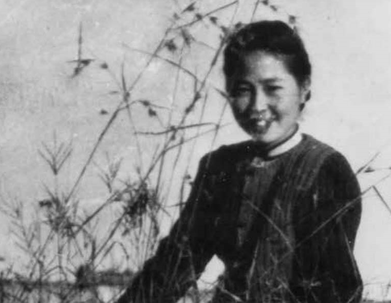 张兆和与沈从文：年轻时不懂爱也不会爱，懵懂感情看得让人怜惜 - 哔哩哔哩