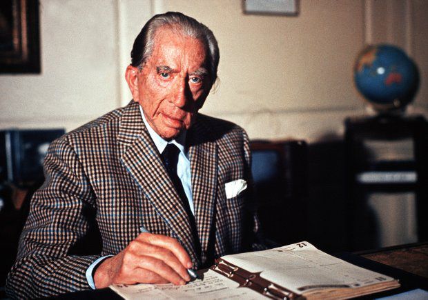 上世纪70年代,他曾被《财富》杂志称为最有钱的美国人,身价在