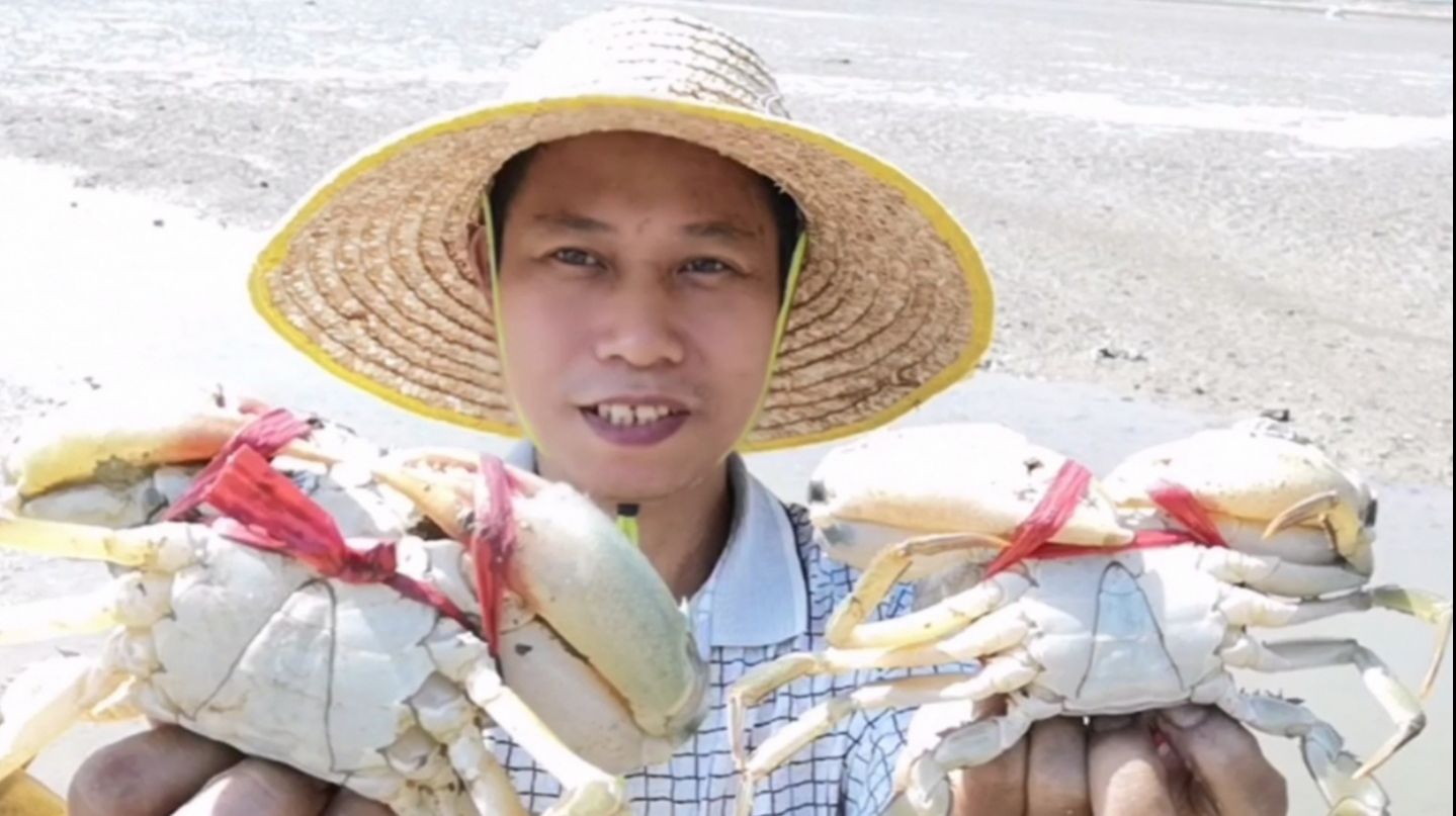 绑螃蟹的绳子都0.25斤的黄油蟹 一刀劈开后是什么样子_哔哩哔哩_bilibili