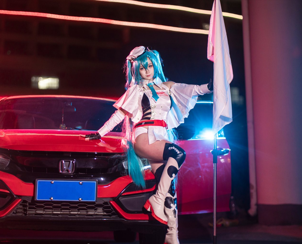 巴鲁巴鲁BaRu赛车初音cosplay5