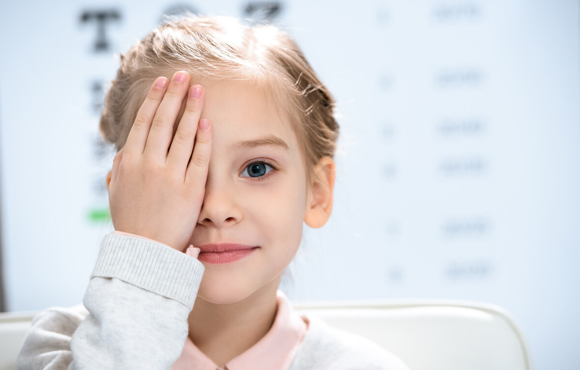 儿童时期弱视高发,易和近视混淆