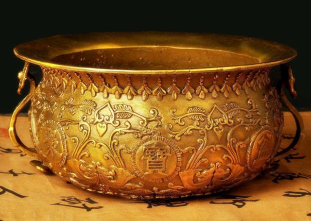 如此衍生,不一会儿已是满满一盆,拿金子去实验亦是如此,自此,沈万三