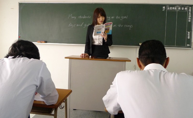 岛国的老师都这么好看吗