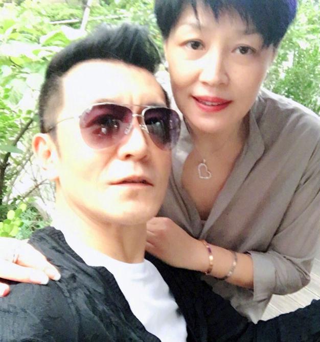 李咏与老婆哈文