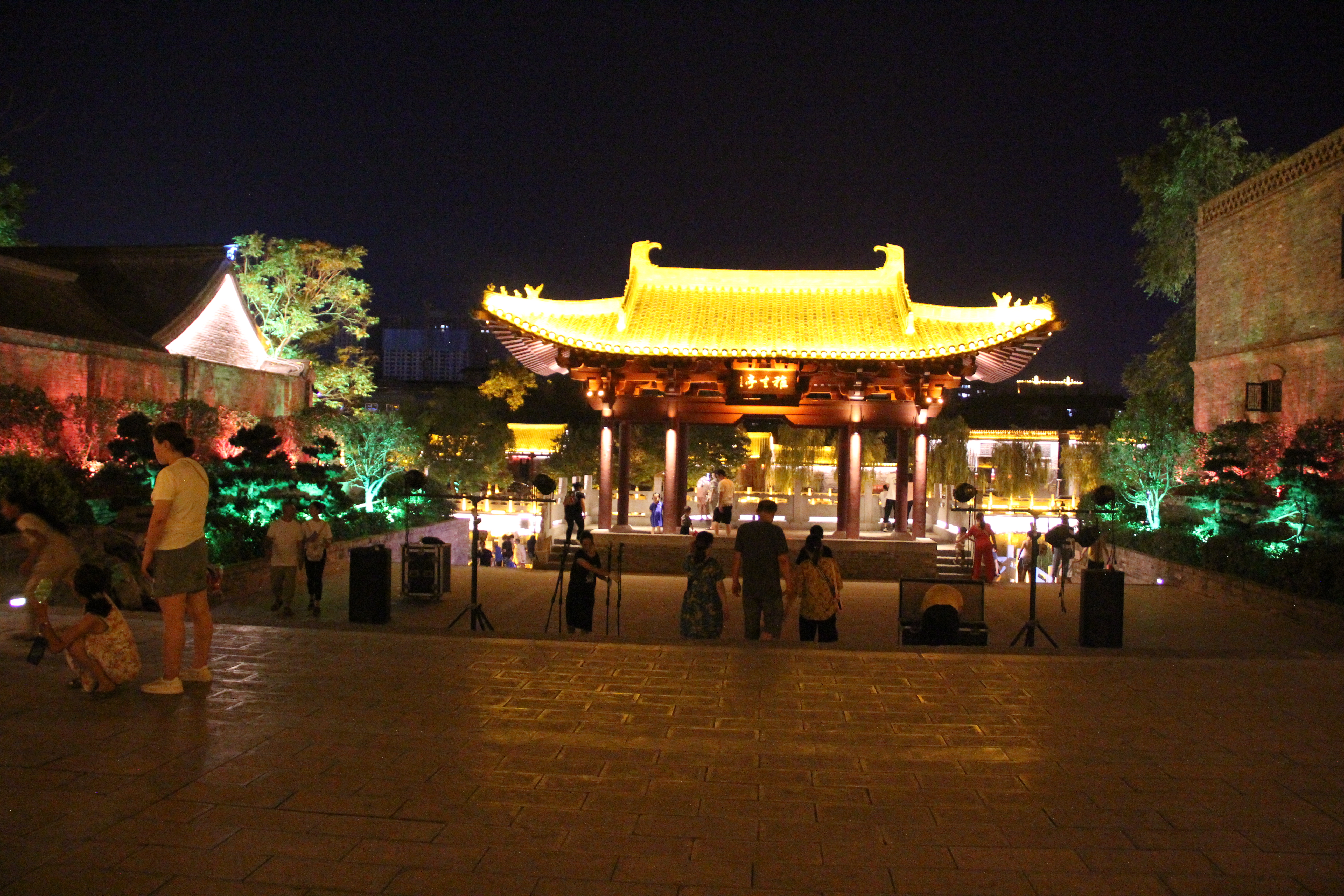 彰德府(安阳)古城九府十八巷之仓巷街(网红街)