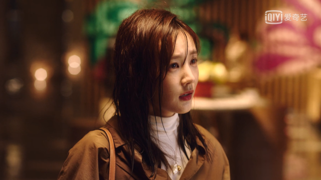 《了不起的女孩》金晨和李一桐甜美 酷飒ab面组合,携手演绎别样都市