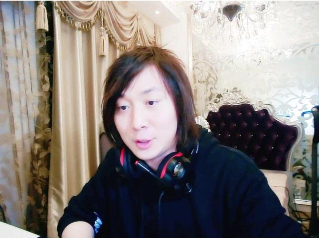 虎牙一哥不求人直播谈张大仙,直言这样的人性