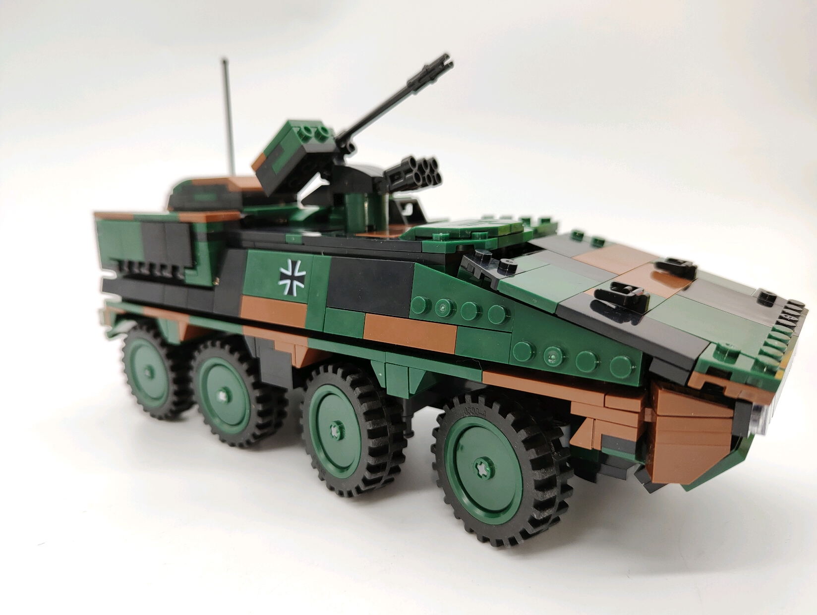 德国拳击手装甲车积木