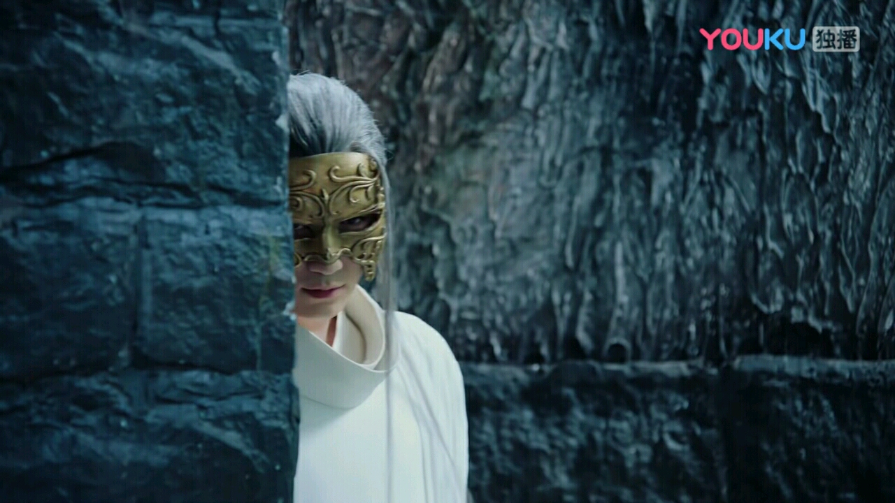 "沈巍看着张老师突然跑走的背影默默说了声抱歉 "哼!臭哥哥!