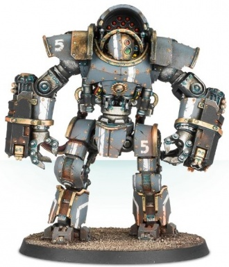 domitar级机兵,它的双臂上安装着重力锤