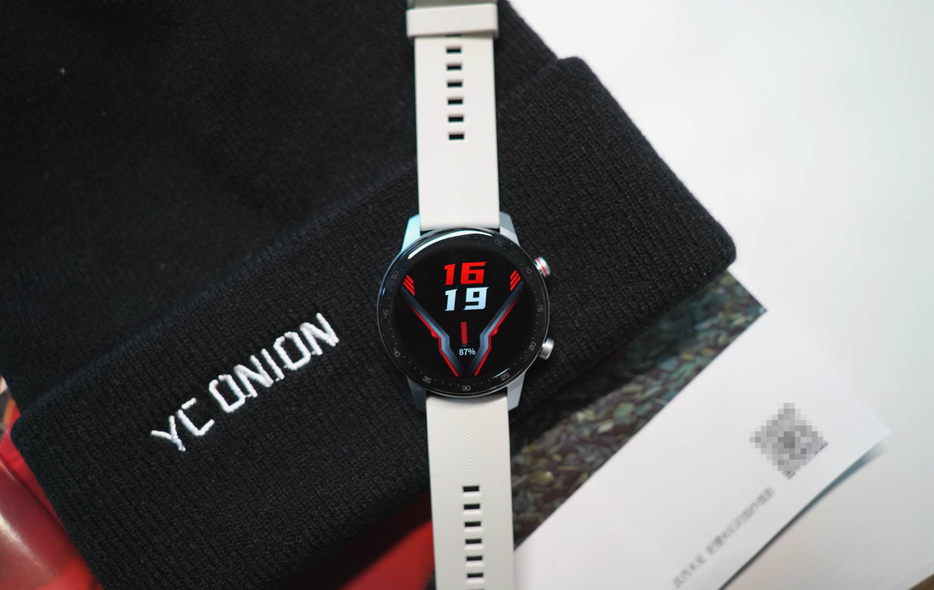 性能小怪兽努比亚红魔手表体验