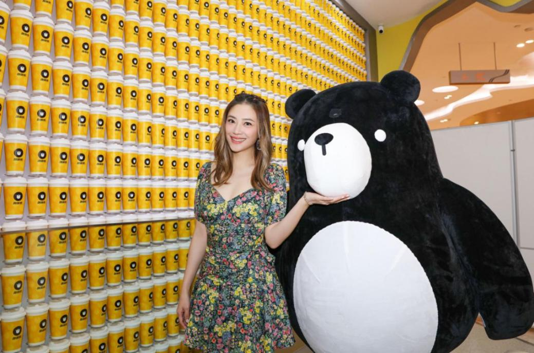 哔哔熊签约应采儿,"以蜜代糖"升级发布会在沪举行