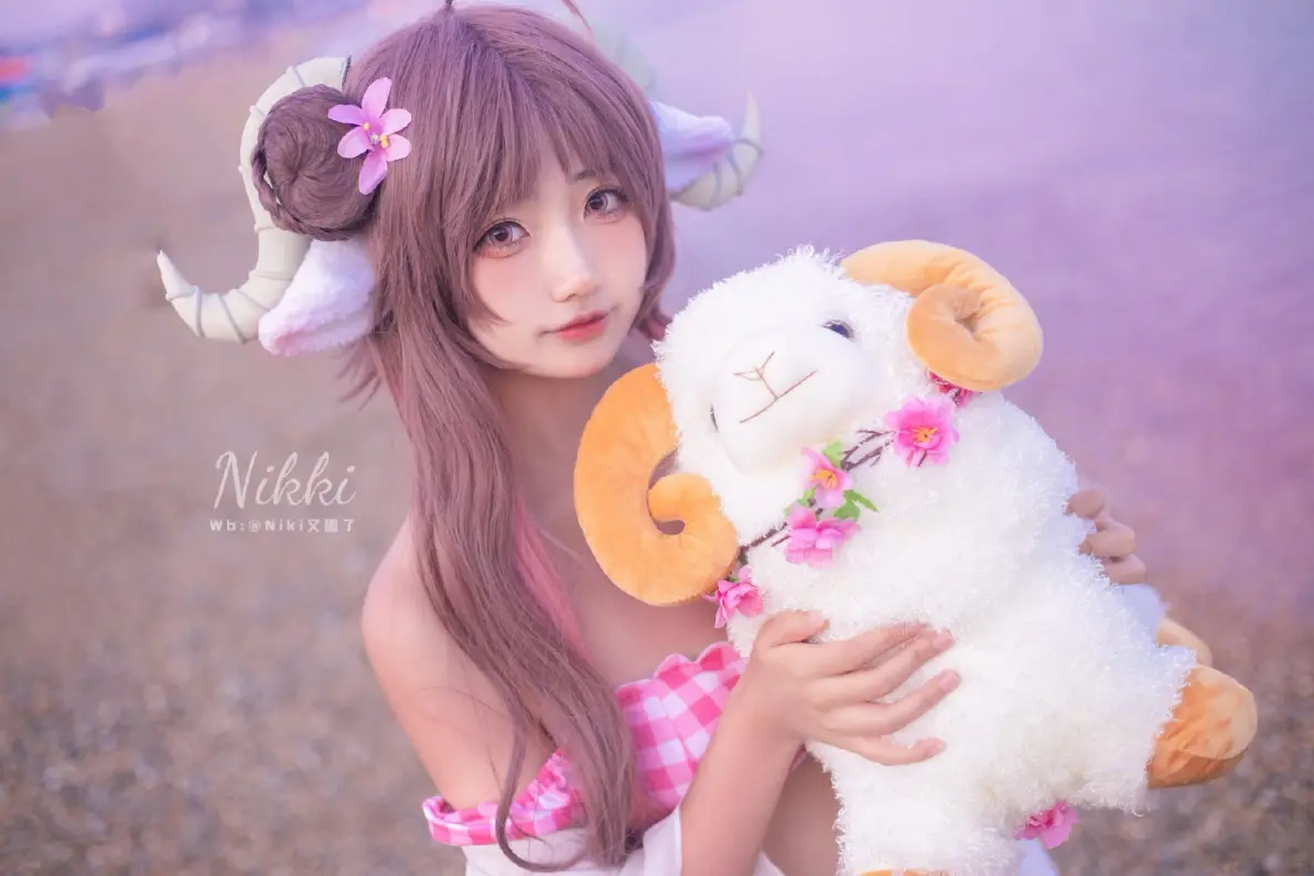 明日方舟 艾雅法拉 夏卉