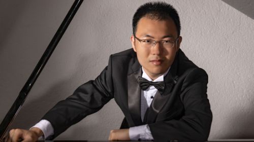 表情包钢琴家安天旭来昆山春晚了