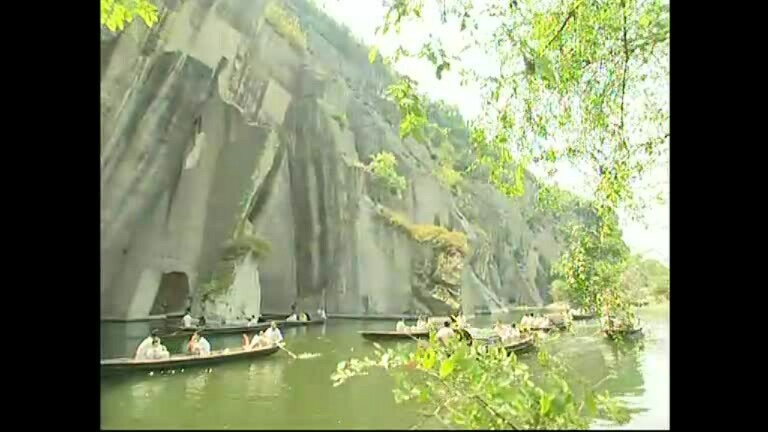 水月洞天龙泽山庄取景图片