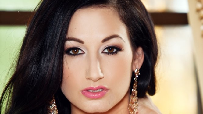 [Playboy] 狂热辣妹Nicolette Novak - 哔哩哔哩