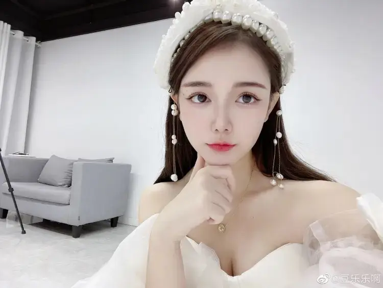 斗鱼至尊级超颜值萝莉(豆乐乐咩)隐退另有隐情!