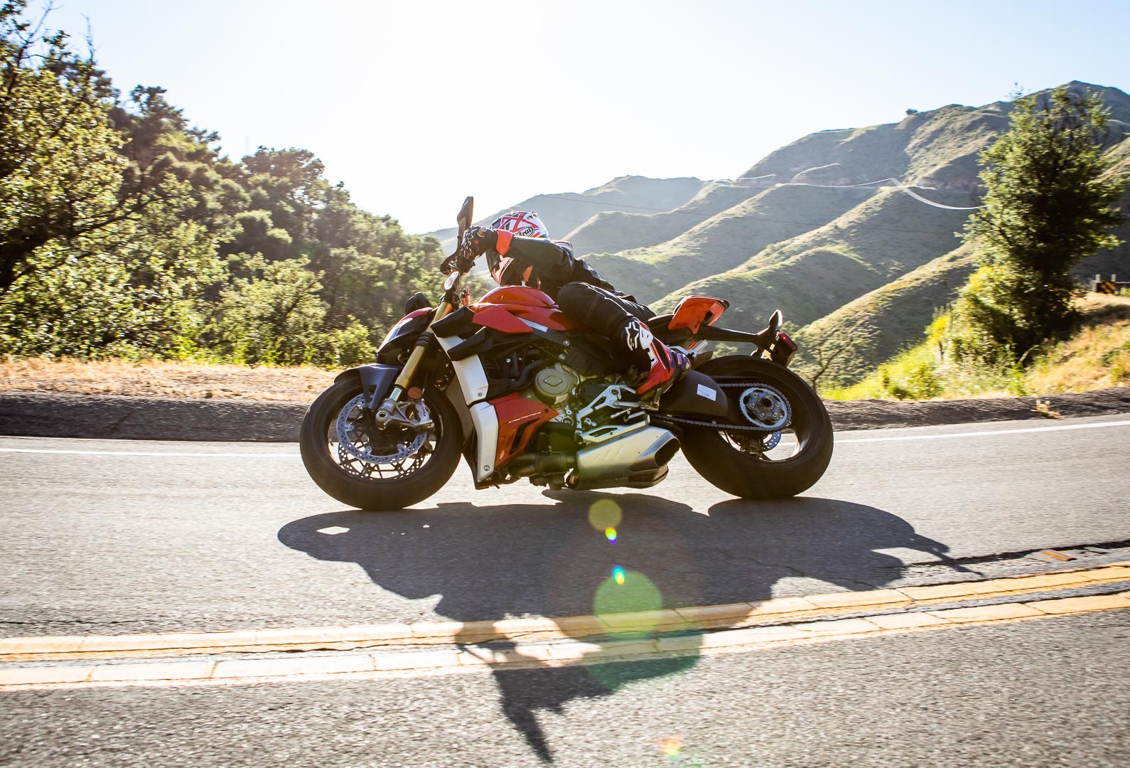 205万起的杜卡迪v4v4s街霸街车引进国内评测在哪里安排