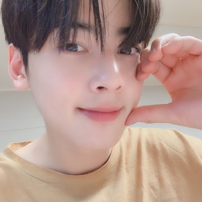 车银优弟弟:好好吃晚饭哦