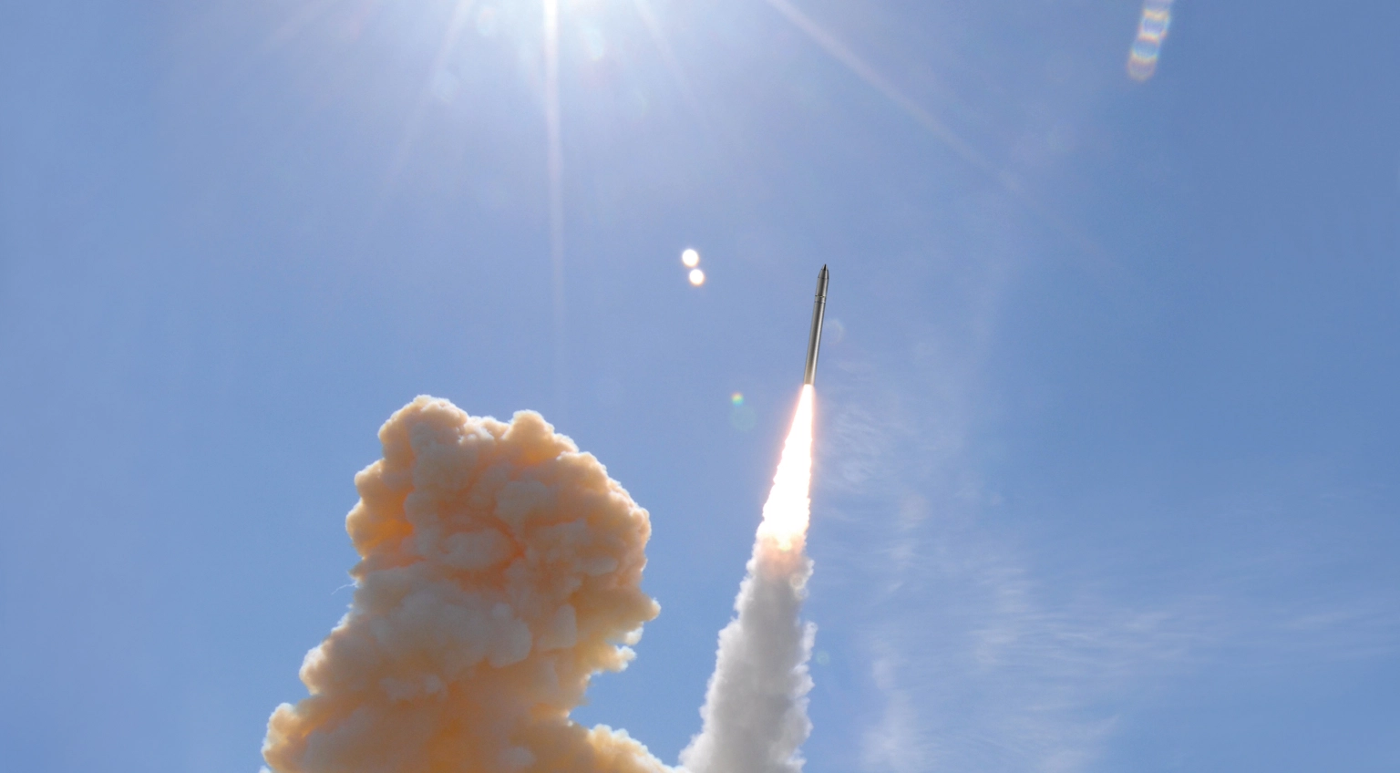 美国斥巨资开发新一代洲际导弹!美专家:或依旧会被俄罗甩在身后