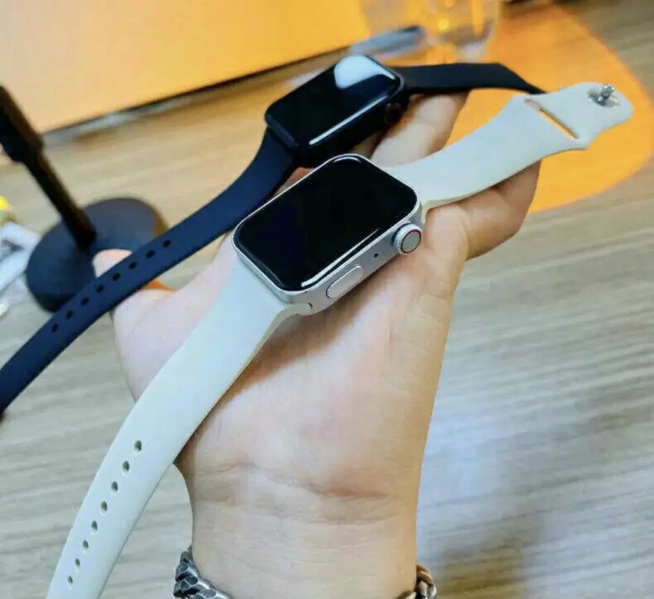 Apple Watch Series 7 还未发布山寨版已经出现- 哔哩哔哩