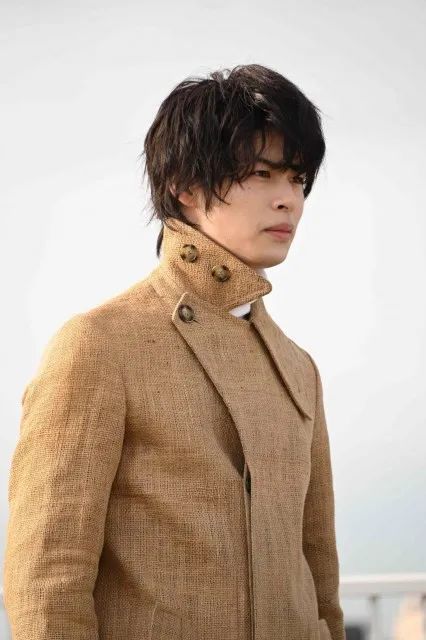 假面骑士saber玩具台词透漏贤人改变的原因又是一个看过未来的骑士